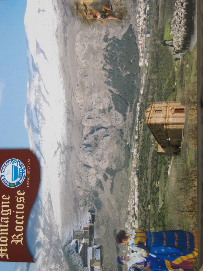 Montagne Rocciose Acomodação com café da manhã Frascineto Exterior foto